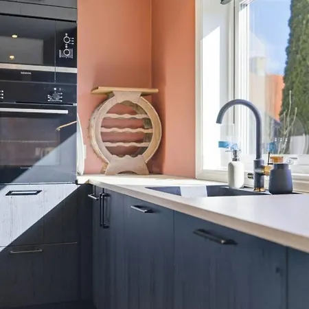 Feriehus Urban Comfort. 3br. Stunning View.free Parking *